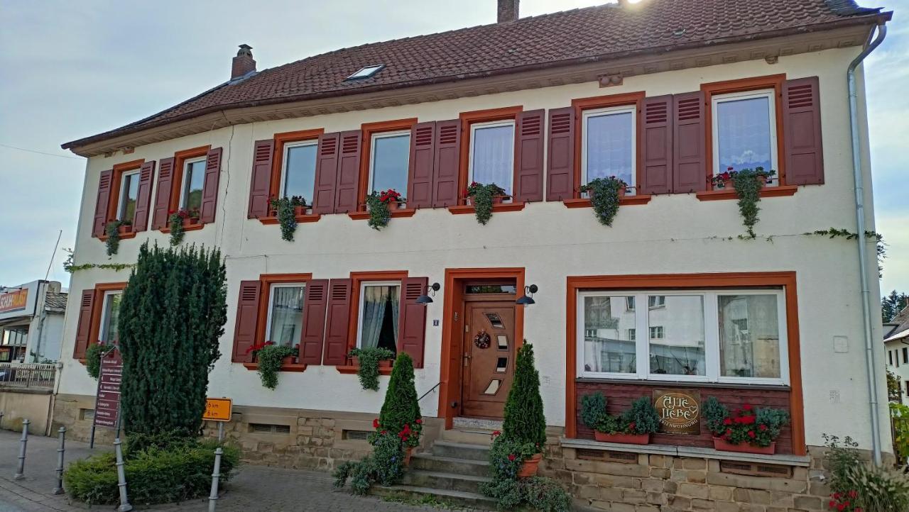 Urlaub Mit Charme In Der Kleinsten Stadt Der Pfalz. Obermoschel Exterior foto